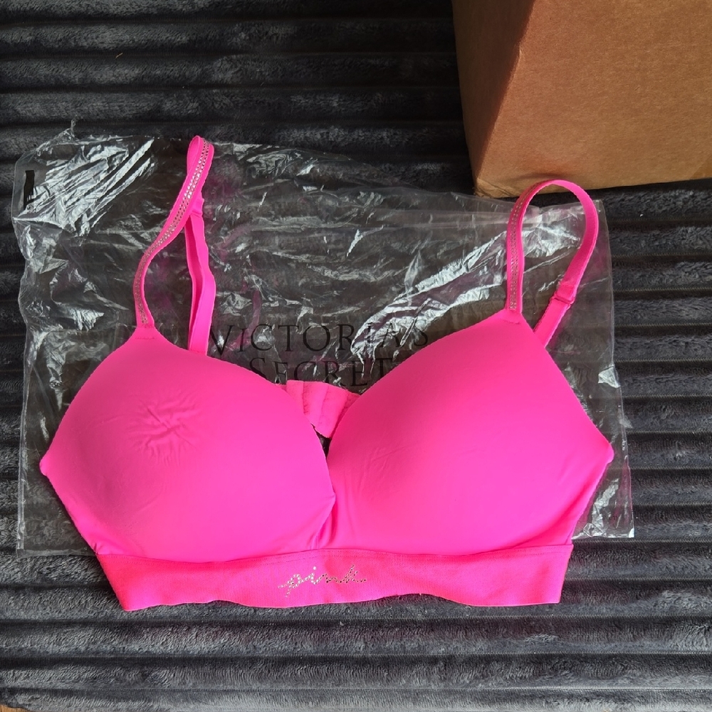 Victoria's Secret Hot Pink Padded T-Shirt Bra